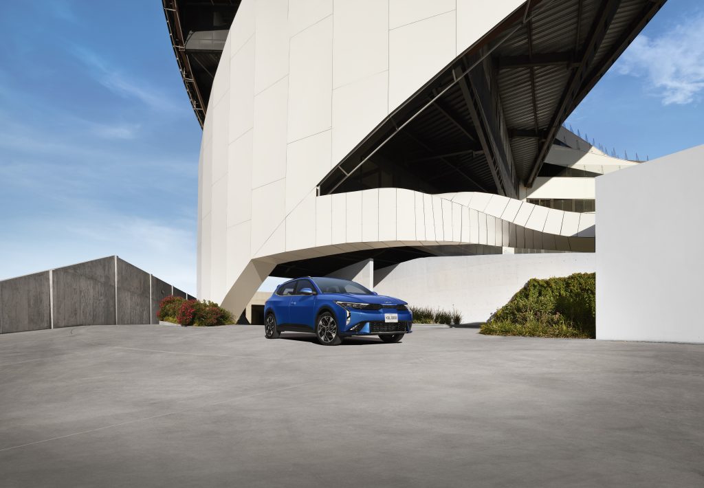 Kia K3 Hatchback_3