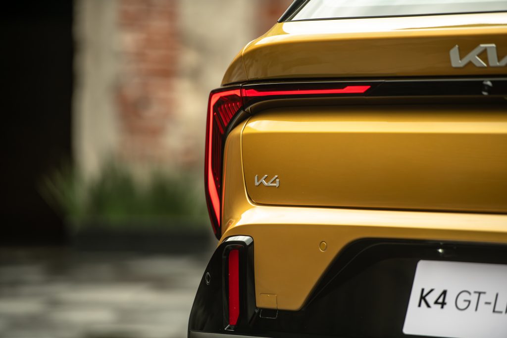 Kia K4 Hatchback 7
