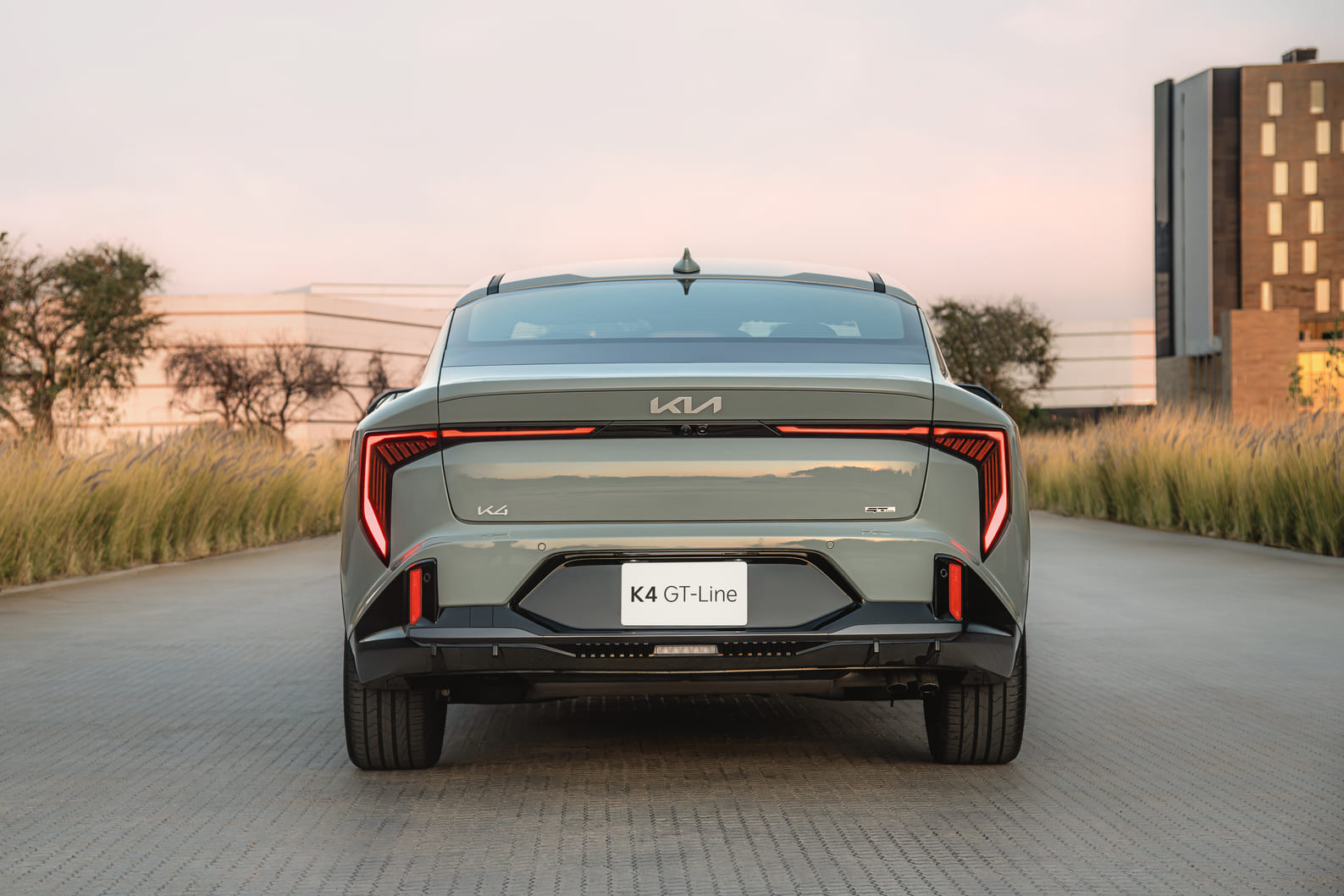 Kia_K4_GT_Exteriores_13