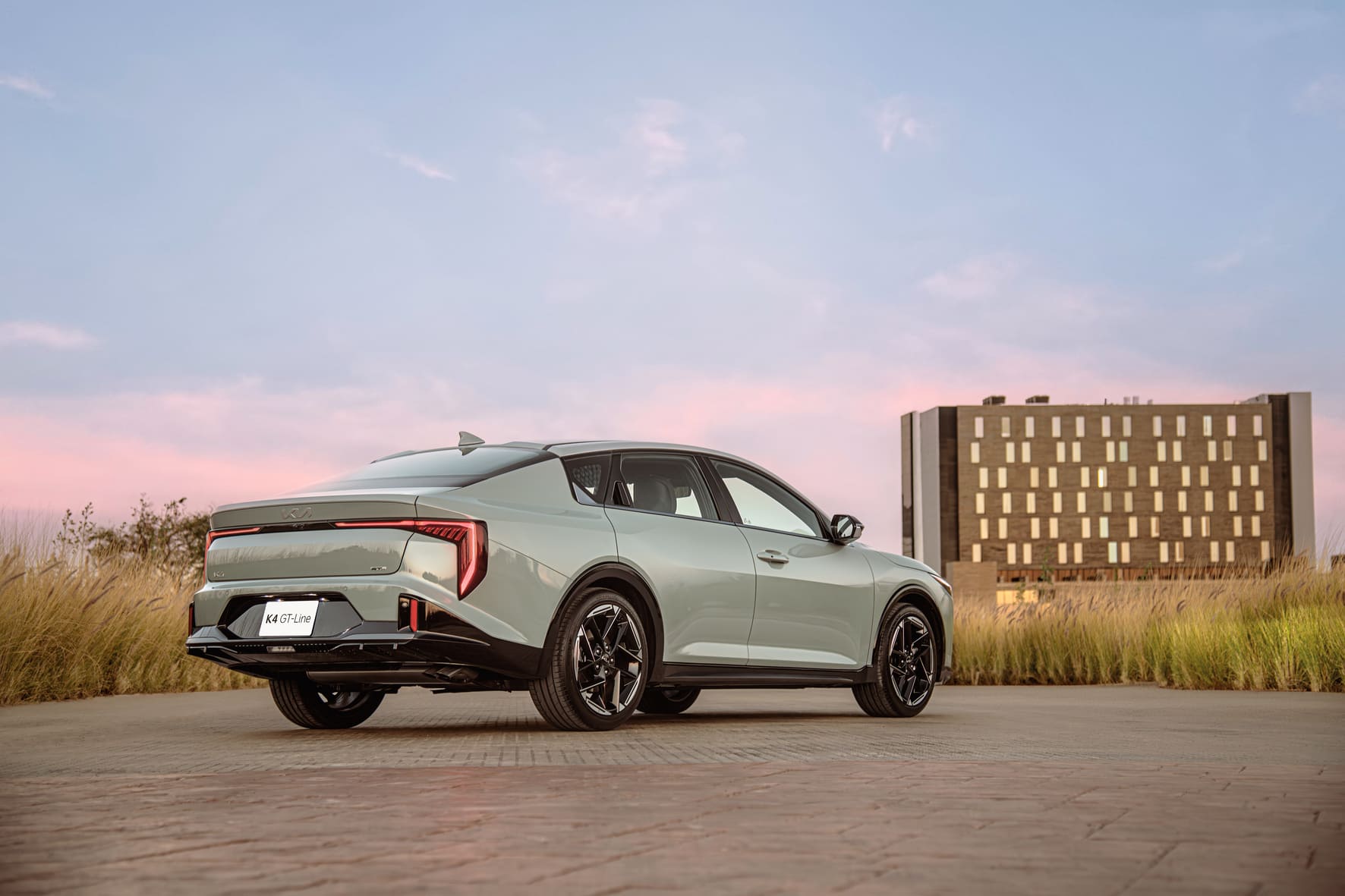 Kia_K4_GT_Exteriores_15