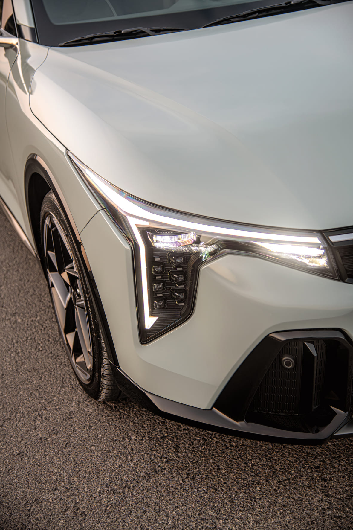 Kia_K4_GT_Exteriores_16