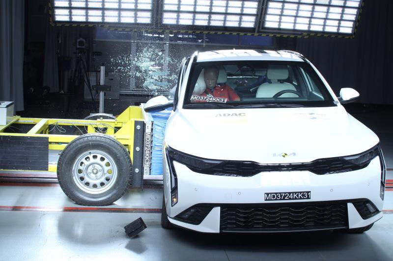 Kia K3 obtiene 5 estrellas en Latin NCAP