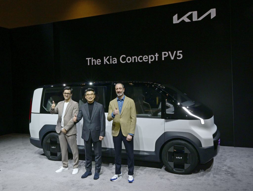 Kia PBV concept models unveiled at CES 2024 (1)