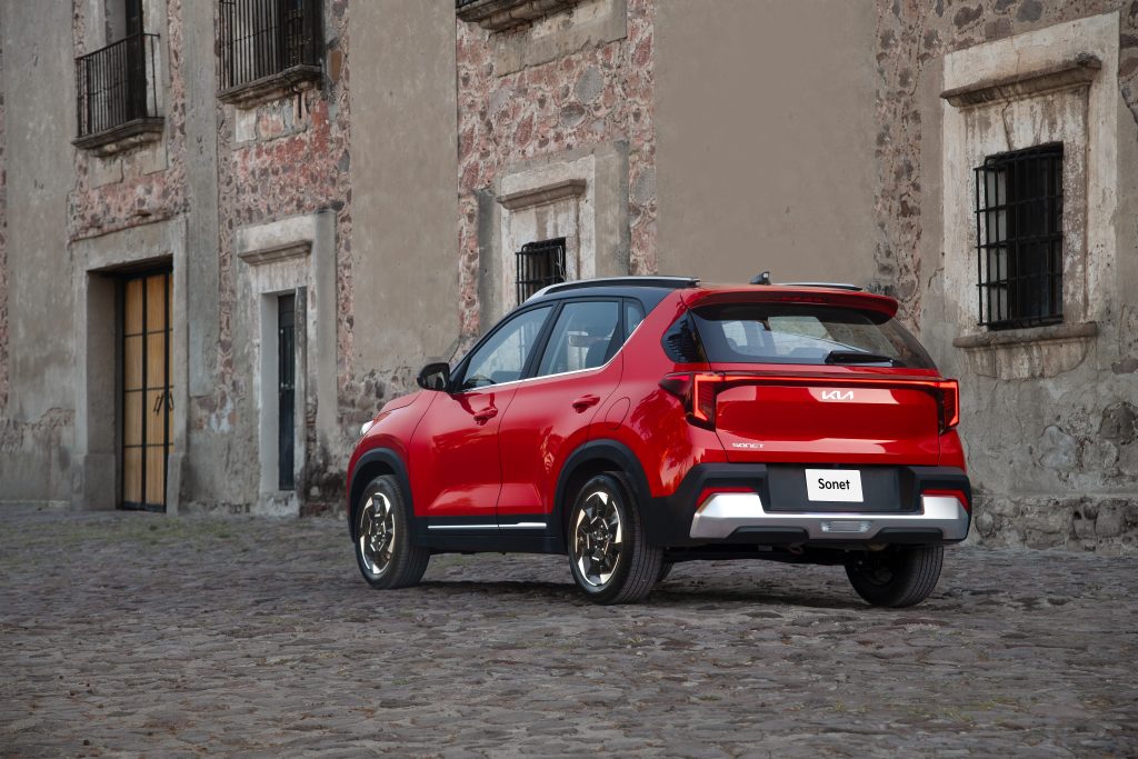 Kia Sonet 6