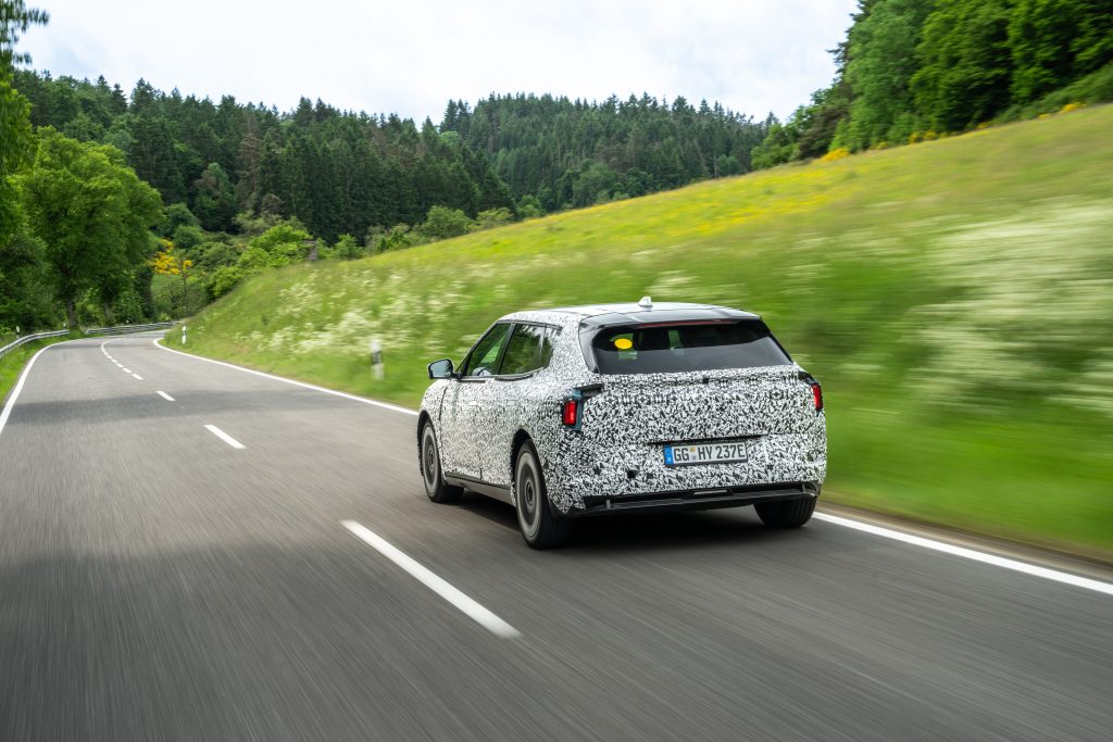 Original-28061-kia-ev4-undergoes-testing-in-europe16