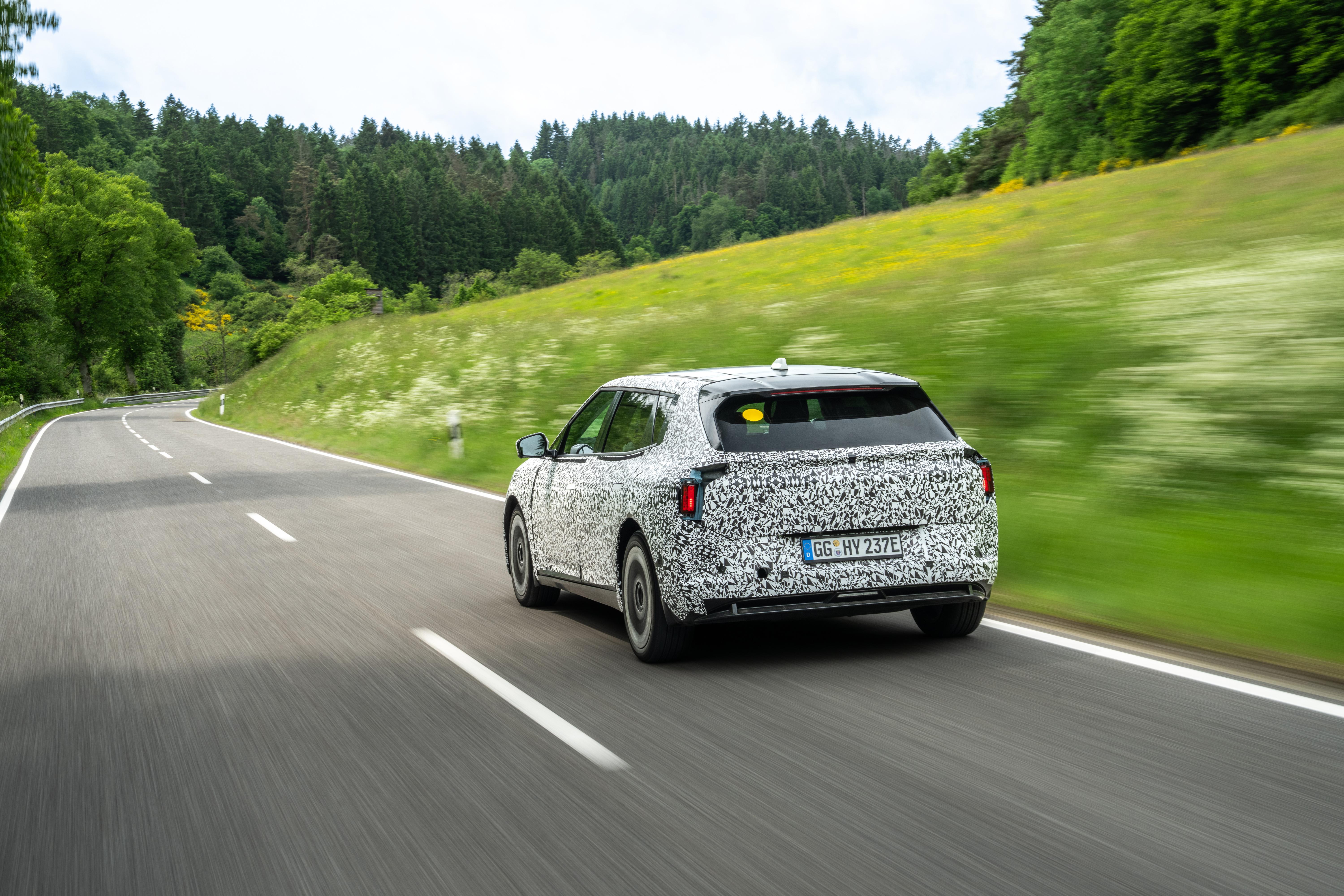 Original-28061-kia-ev4-undergoes-testing-in-europe16