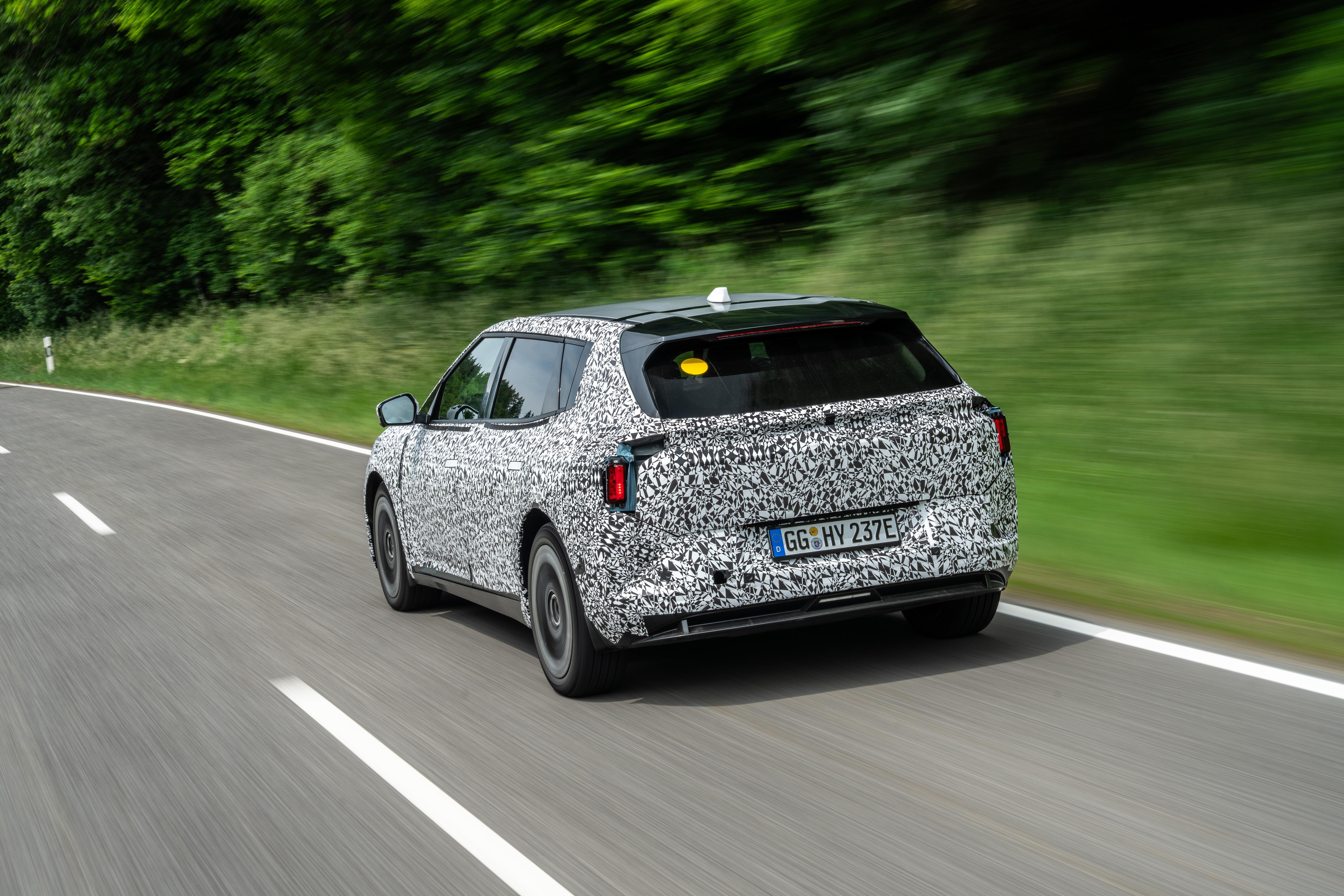 Original-28062-kia-ev4-undergoes-testing-in-europe15
