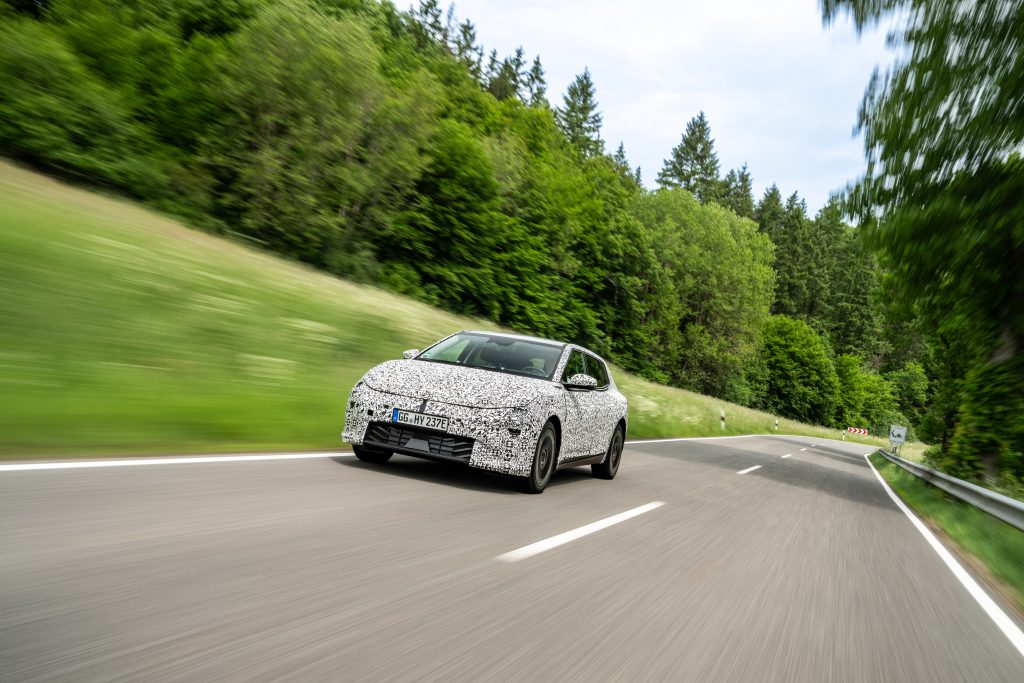 Original-28064-kia-ev4-undergoes-testing-in-europe13