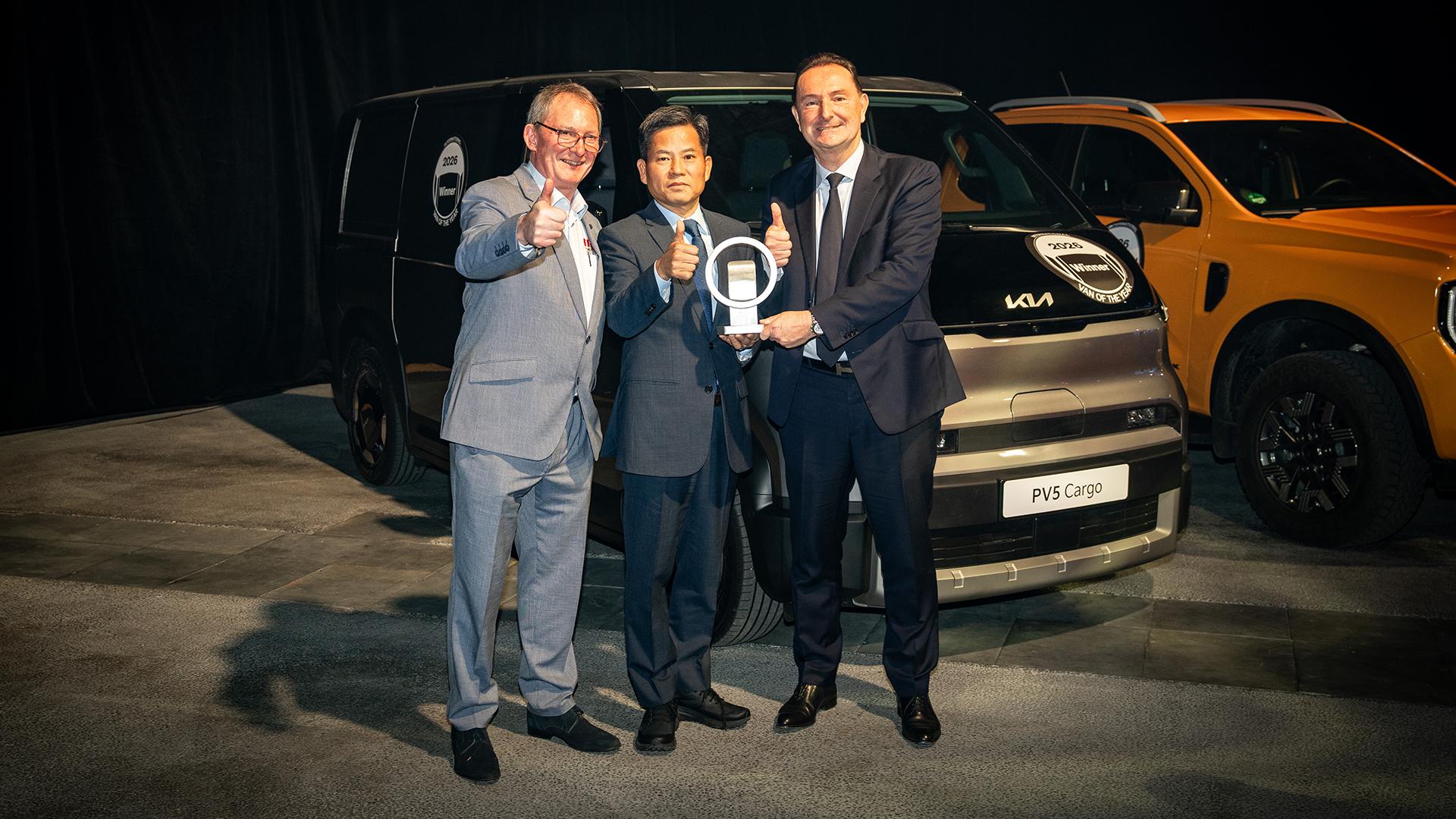 PV5_Van of the Year_02